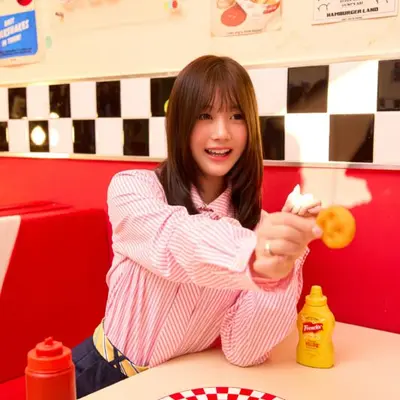 Sugimura Maika (杉村舞香)